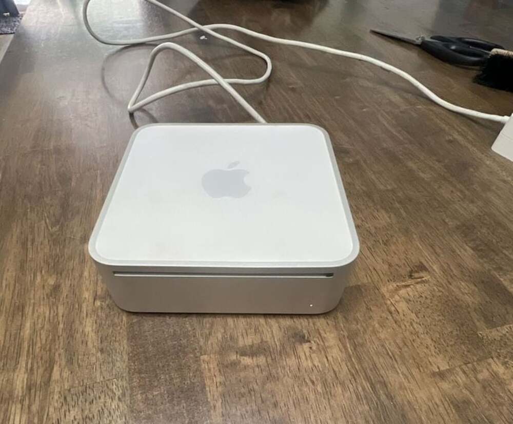 Apple Mac Mini Model A1283 Desktop Computer With Power Adapter - Picture 2 of 5